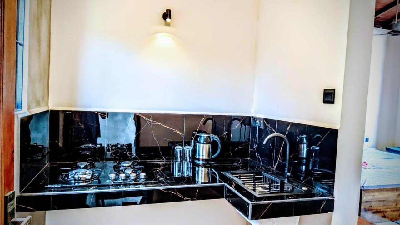 Singithi villa Unawatuna Esterno foto