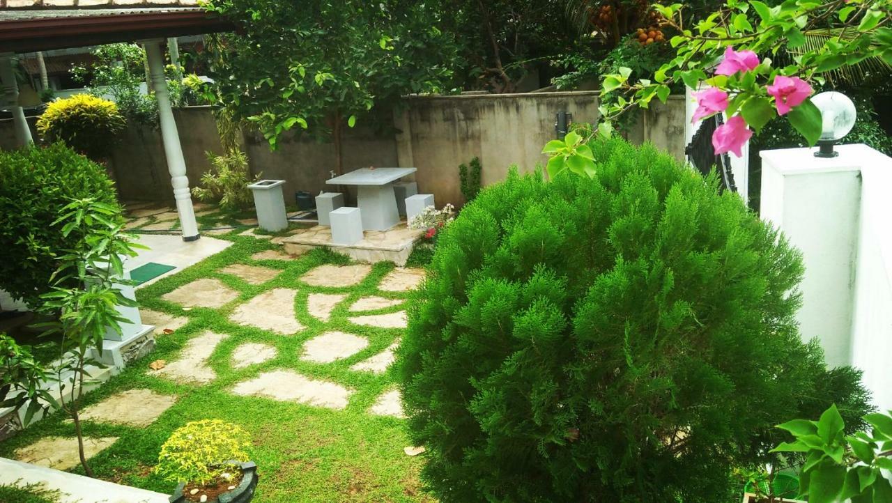 Singithi villa Unawatuna Esterno foto